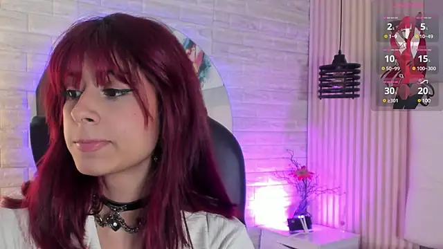 Snapshot of cloe__palmer chatting on December 9, 2024, 6:25 pm cloe palmer online show from December 9, 2024, 6:25 pm