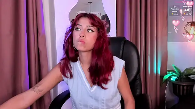 Snapshot of cloe__palmer chatting on March 20, 2025, 3:14 pm cloe palmer online show from March 20, 2025, 3:14 pm