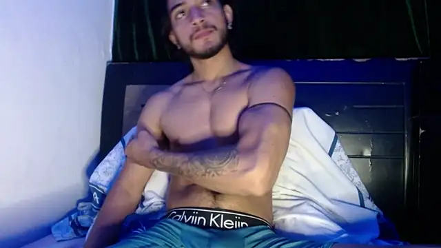 Snapshot of maxximus_100 chatting on December 23, 2024, 5:28 am maxximus 100 online show from December 23, 2024, 5:28 am