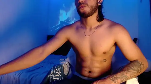 Snapshot of maxximus_100 chatting on February 9, 2025, 7:38 am maxximus 100 online show from February 9, 2025, 7:38 am