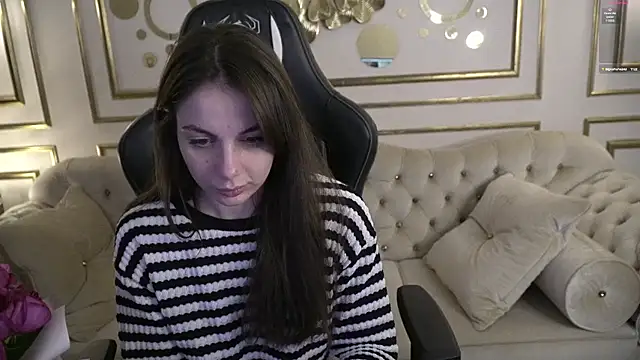 Snapshot of Alisa054 chatting on February 8, 2025, 7:59 am Alisa054 online show from February 8, 2025, 7:59 am