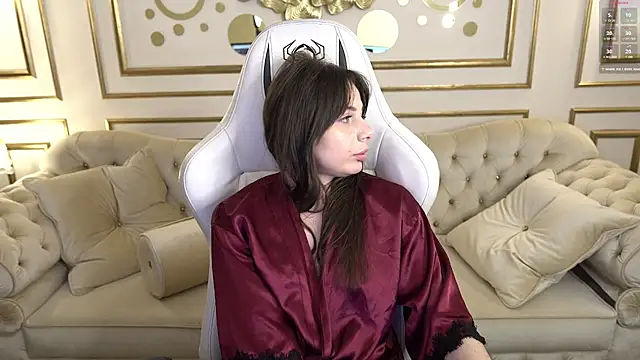 Snapshot of Alisa054 chatting on February 16, 2025, 11:37 pm Alisa054 online show from February 16, 2025, 11:37 pm