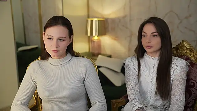 Snapshot of Alisa054 chatting on September 17, 2025, 6:59 am Alisa054 online show from September 17, 2025, 6:59 am