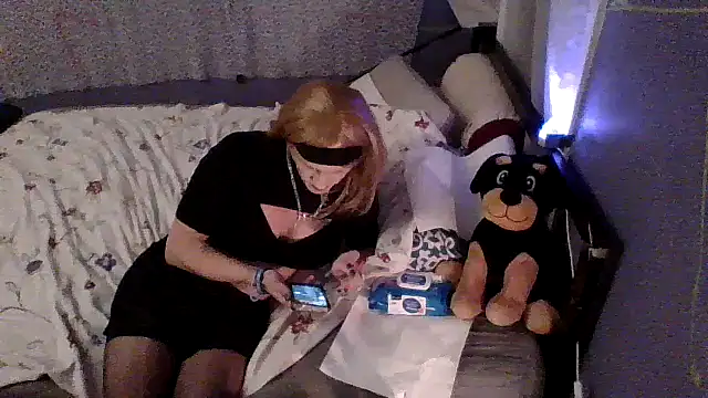 MizzAmy1 online show from January 4, 2025, 11:00 am