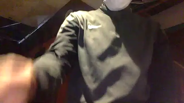 Snapshot of xMaskedManex chatting on November 13, 2025, 5:28 am xMaskedManex online show from November 13, 2025, 5:28 am