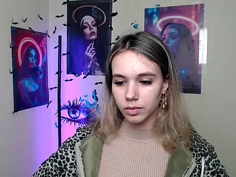 Snapshot of _StAcY chatting on October 8, 2025, 12:58 pm  StAcY online show from October 8, 2025, 12:58 pm