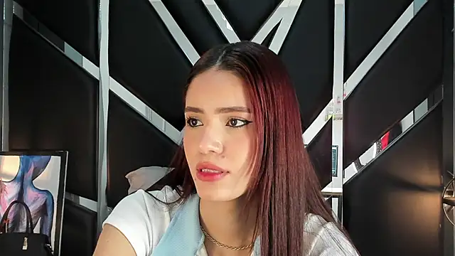 Snapshot of Madie__collins chatting on January 6, 2025, 12:46 pm Madie collins online show from January 6, 2025, 12:46 pm