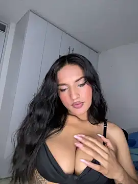 Snapshot of Dulceeany chatting on December 4, 2024, 3:59 am Dulceeany online show from December 4, 2024, 3:59 am