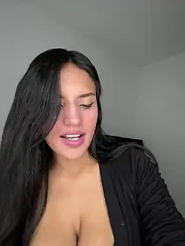 Snapshot of Dulceeany chatting on February 6, 2025, 3:27 am Dulceeany online show from February 6, 2025, 3:27 am