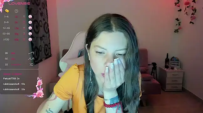 Snapshot of Susana_garcia_ chatting on February 9, 2025, 12:06 am Susana garcia  online show from February 9, 2025, 12:06 am