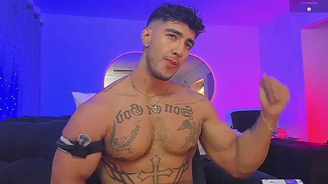 Snapshot of JACOB_MARTINS chatting on February 28, 2025, 4:10 am JACOB MARTINS online show from February 28, 2025, 4:10 am