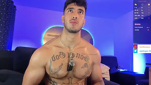 Snapshot of JACOB_MARTINS chatting on March 3, 2025, 5:20 am JACOB MARTINS online show from March 3, 2025, 5:20 am