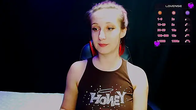 Snapshot of AgathaNoxe chatting on December 5, 2024, 6:21 am AgathaNoxe online show from December 5, 2024, 6:21 am