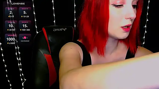 Snapshot of AgathaNoxe chatting on January 29, 2025, 10:01 pm AgathaNoxe online show from January 29, 2025, 10:01 pm