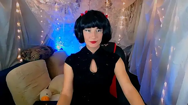 Snapshot of AgathaNoxe chatting on September 18, 2025, 9:39 pm AgathaNoxe online show from September 18, 2025, 9:39 pm