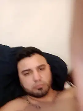 Snapshot of SINUECASTILLO chatting on December 10, 2024, 6:17 pm SINUECASTILLO online show from December 10, 2024, 6:17 pm