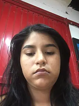 Snapshot of SINUECASTILLO chatting on March 5, 2025, 1:10 am SINUECASTILLO online show from March 5, 2025, 1:10 am