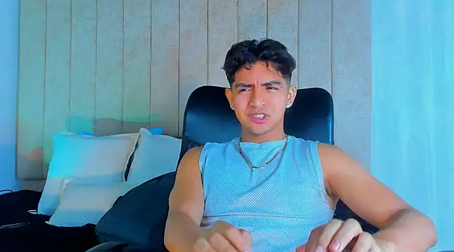 Muichiro tokito1 online show from February 12, 2025, 4:01 am