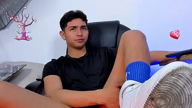 Snapshot of Muichiro_tokito1 chatting on October 10, 2025, 1:59 am Muichiro tokito1 online show from October 10, 2025, 1:59 am