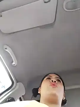 Miia grand online show from February 6, 2025, 12:37 pm