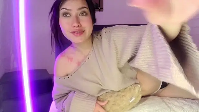 Snapshot of Emilyswan04 chatting on February 27, 2025, 7:15 pm Emilyswan04 online show from February 27, 2025, 7:15 pm