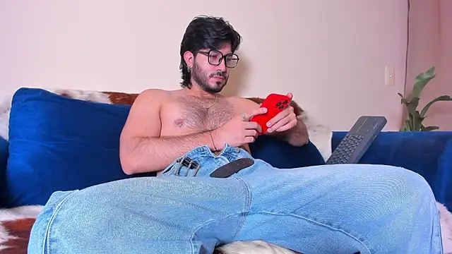 Snapshot of Ackerman_Eren_ chatting on January 24, 2025, 6:04 pm Ackerman Eren  online show from January 24, 2025, 6:04 pm