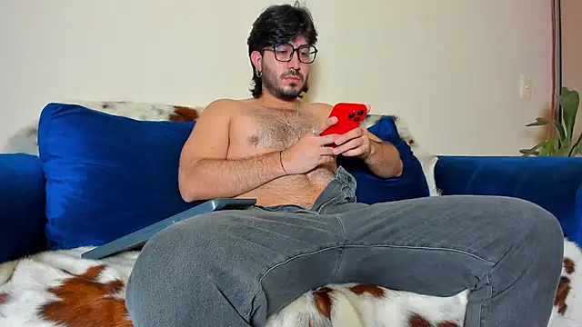 Snapshot of Ackerman_Eren_ chatting on January 27, 2025, 5:58 pm Ackerman Eren  online show from January 27, 2025, 5:58 pm