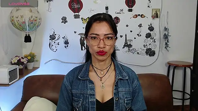 FernandaEloisa online show from January 11, 2025, 12:40 pm