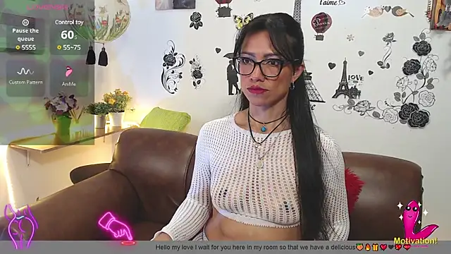 FernandaEloisa online show from March 15, 2025, 8:43 pm