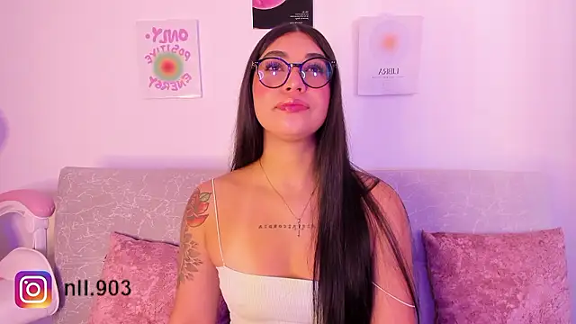 Snapshot of sensualhaven_ chatting on December 7, 2024, 2:57 pm sensualhaven  online show from December 7, 2024, 2:57 pm