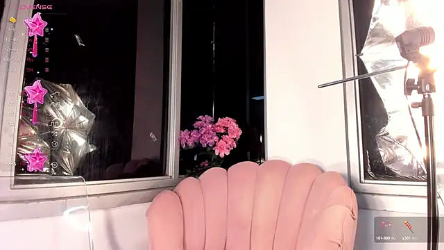 Snapshot of Megan_Lim chatting on January 13, 2025, 10:25 am Megan Lim online show from January 13, 2025, 10:25 am