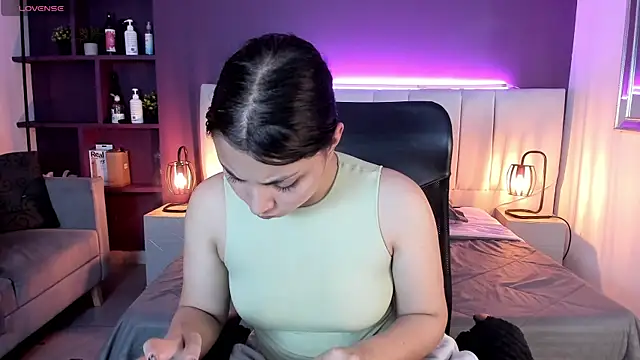 VickyBuunny online show from January 15, 2025, 2:46 pm