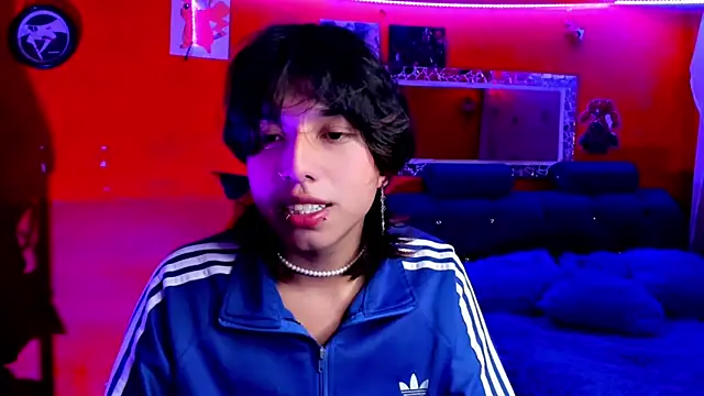 Snapshot of AnggelONfiree chatting on January 27, 2025, 2:20 am AnggelONfiree online show from January 27, 2025, 2:20 am