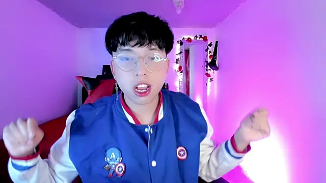 Snapshot of AnggelONfiree chatting on October 28, 2025, 11:40 pm AnggelONfiree online show from October 28, 2025, 11:40 pm