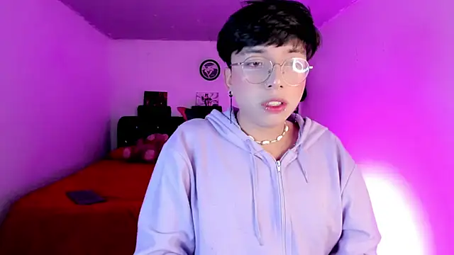 Snapshot of AnggelONfiree chatting on November 9, 2025, 3:16 am AnggelONfiree online show from November 9, 2025, 3:16 am