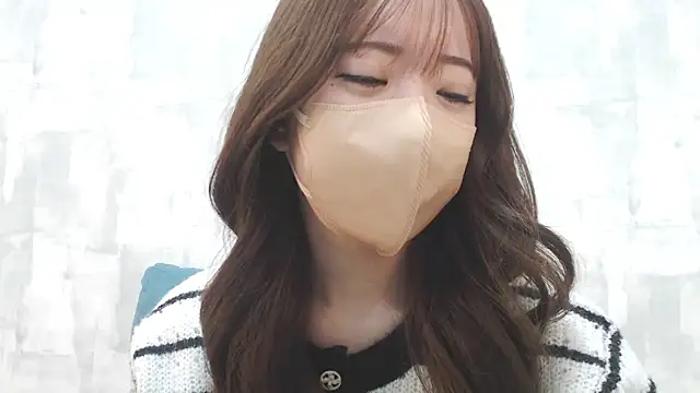 Snapshot of LOVE_MOMO_LOVE chatting on December 16, 2024, 11:22 am LOVE MOMO LOVE online show from December 16, 2024, 11:22 am