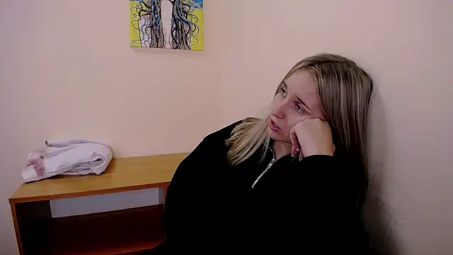 Snapshot of _Nicole_new chatting on September 19, 2025, 12:39 pm  Nicole new online show from September 19, 2025, 12:39 pm