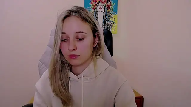 Snapshot of _Nicole_new chatting on October 19, 2025, 11:22 am  Nicole new online show from October 19, 2025, 11:22 am