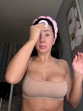 Snapshot of AnaRhodes chatting on February 20, 2025, 8:58 pm AnaRhodes online show from February 20, 2025, 8:58 pm