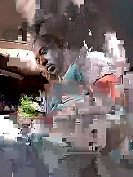 Snapshot of Mmm992170 chatting on September 20, 2025, 9:43 am Mmm992170 online show from September 20, 2025, 9:43 am