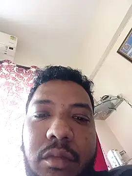 Snapshot of Mmm992170 chatting on October 10, 2025, 4:33 am Mmm992170 online show from October 10, 2025, 4:33 am