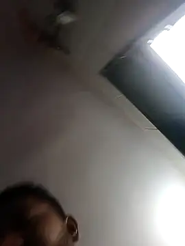 Snapshot of Mmm992170 chatting on November 2, 2025, 6:27 am Mmm992170 online show from November 2, 2025, 6:27 am