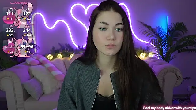 Snapshot of Sunny_Sweety chatting on December 13, 2024, 2:16 pm Sunny Sweety online show from December 13, 2024, 2:16 pm