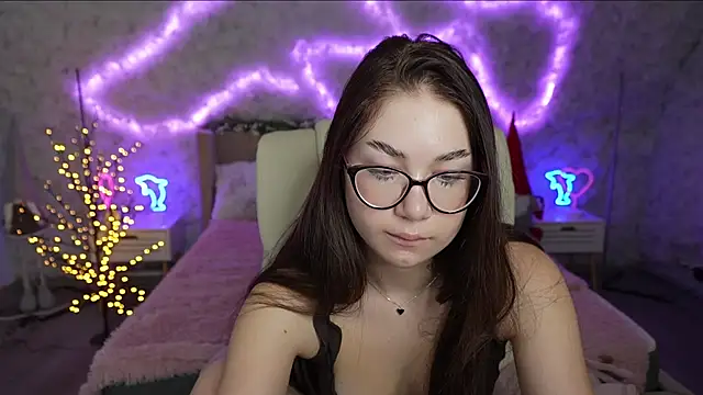 Snapshot of Sunny_Sweety chatting on February 2, 2025, 5:53 am Sunny Sweety online show from February 2, 2025, 5:53 am