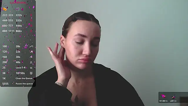 Snapshot of Stasia_Queen chatting on December 12, 2024, 8:47 am Stasia Queen online show from December 12, 2024, 8:47 am