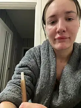 Snapshot of Stasia_Queen chatting on February 8, 2025, 11:34 pm Stasia Queen online show from February 8, 2025, 11:34 pm