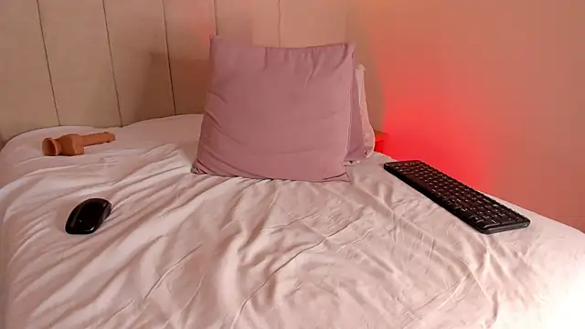 Snapshot of dani_skinny_ chatting on March 21, 2025, 3:02 pm dani skinny online show from March 21, 2025, 3:02 pm