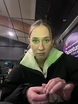 Snapshot of M1ssyk1ssy chatting on January 24, 2025, 11:12 pm M1ssyk1ssy online show from January 24, 2025, 11:12 pm