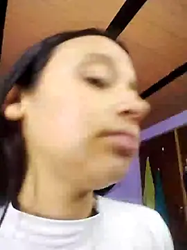 Snapshot of emma_ambar chatting on January 12, 2025, 12:07 am emma ambar online show from January 12, 2025, 12:07 am