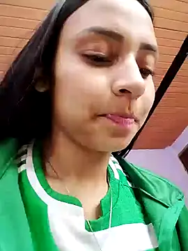 Snapshot of emma_ambar chatting on February 23, 2025, 9:26 pm emma ambar online show from February 23, 2025, 9:26 pm